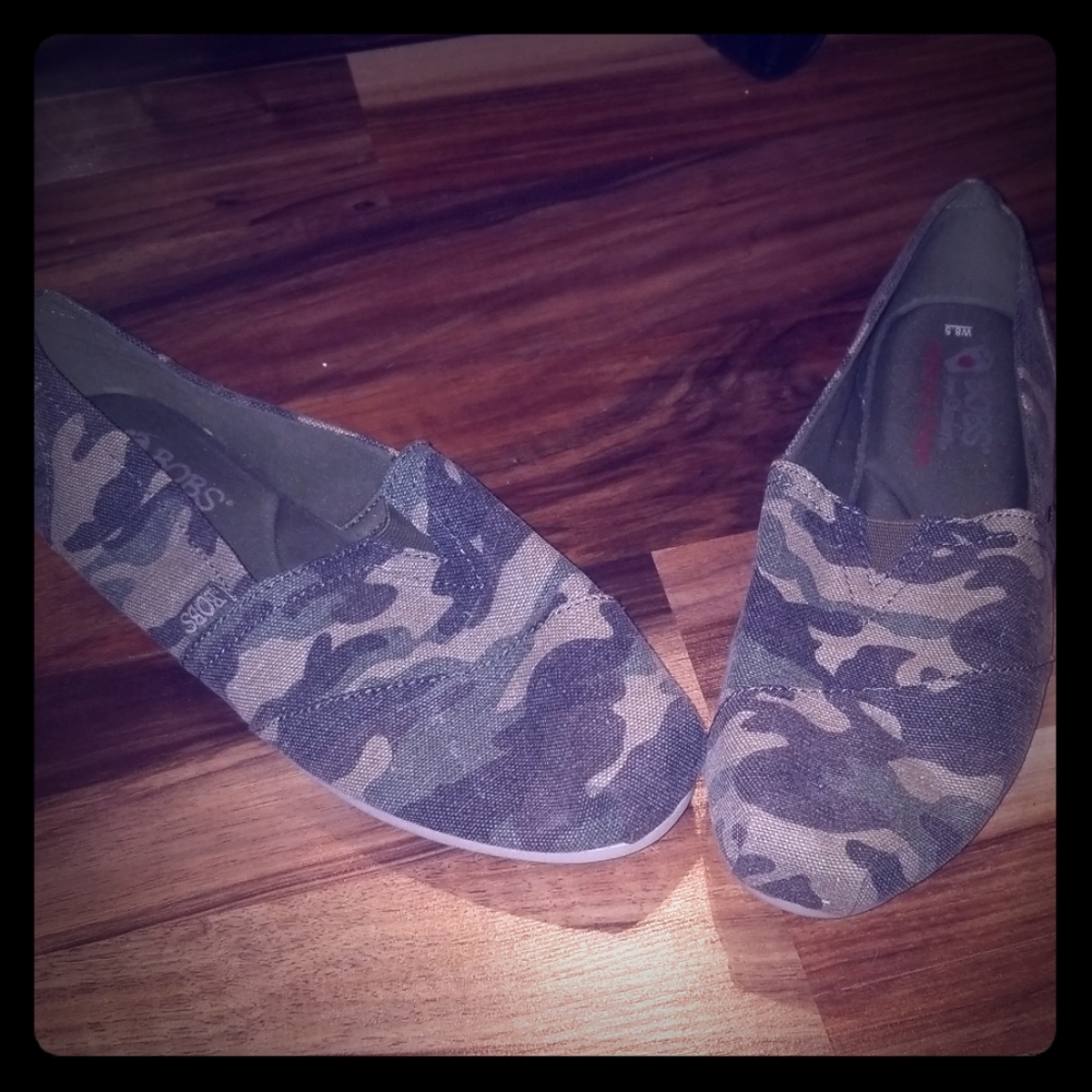 Bob's Camo Slip ons